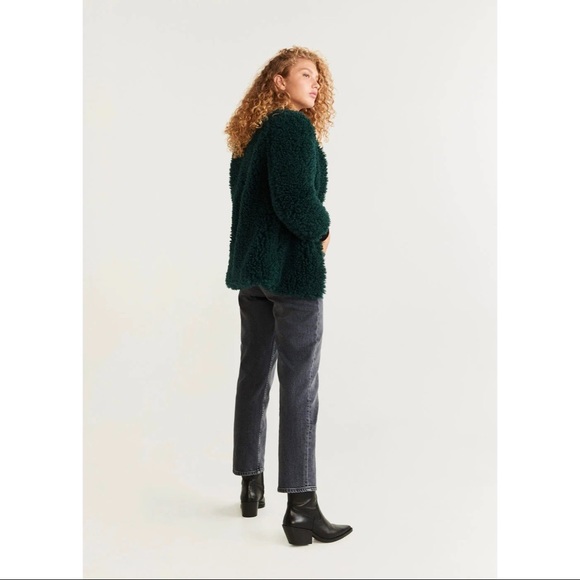 ⚡️MOVING SALE ⚡️ Mango Fur bouclé coat ⚡️MOVING SALE ⚡️ - Picture 3 of 10